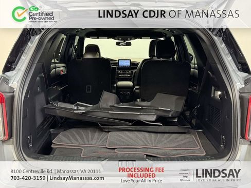 Used 2023 Ford Explorer ST-Line w/ Class IV Trailer Tow Package AWD/4WD image 16