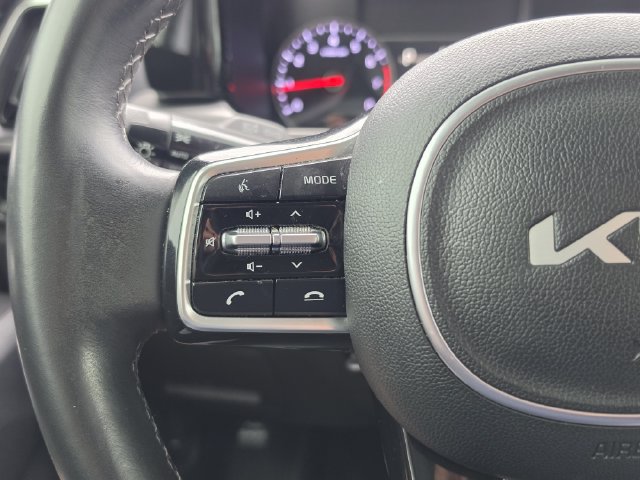 Used 2022 Kia Sorento S FWD image 20