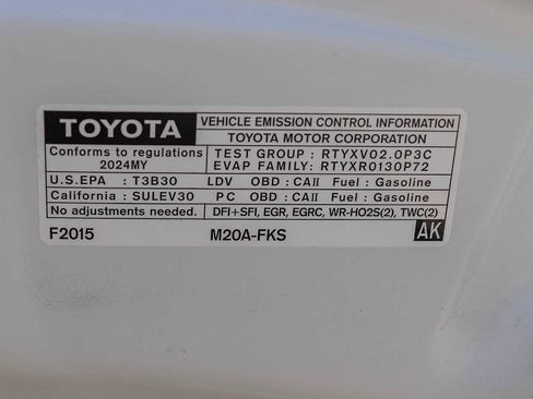 Used 2024 Toyota Corolla LE FWD image 27