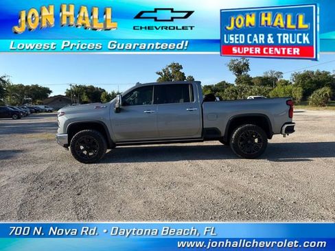 Used 2024 Chevrolet Silverado 2500 LTZ w/ LTZ Plus Package AWD/4WD image 5