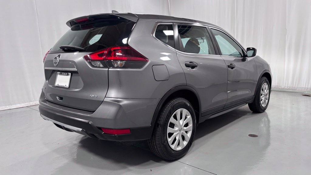 Used 2018 Nissan Rogue S AWD/4WD image 6
