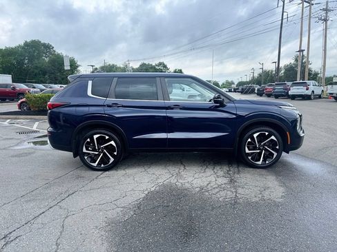 Used 2023 Mitsubishi Outlander SE AWD/4WD image 8