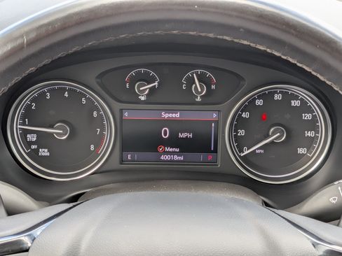 Used 2023 Buick Enclave Essence w/ Experience Buick Package FWD image 26