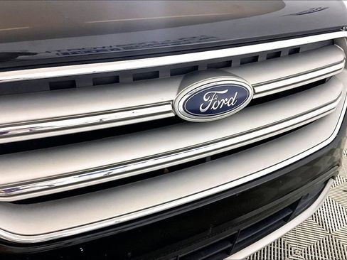 Used 2018 Ford Escape Titanium image 23