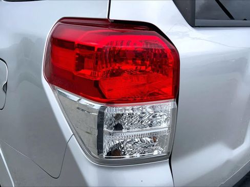 Used 2011 Toyota 4Runner SR5 AWD/4WD image 26