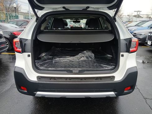 Used 2025 Subaru Outback Limited AWD/4WD image 27