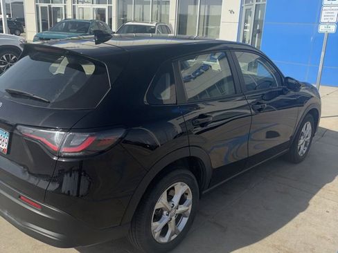 Used 2023 Honda HR-V LX image 5