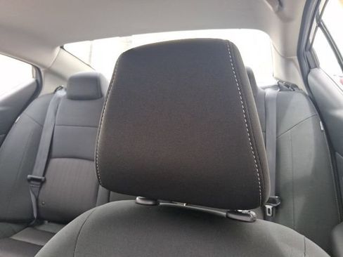 Used 2025 Nissan Altima 2.5 S FWD image 15