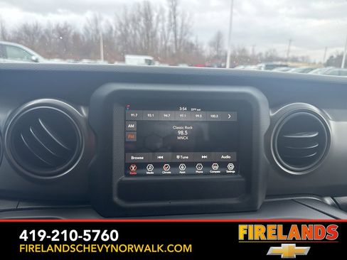 Used 2022 Jeep Gladiator Sport image 22