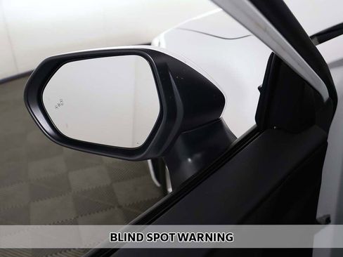 Used 2025 Toyota Camry LE w/ Convenience Package image 4