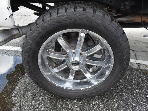 Used 2016 Ford F350 Lariat w/ Lariat Interior Package AWD/4WD image 32