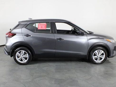 Certified 2021 Nissan Kicks S FWD image 12