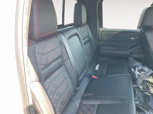 New 2025 Nissan Frontier PRO-4X w/ Pro Premium Package image 31