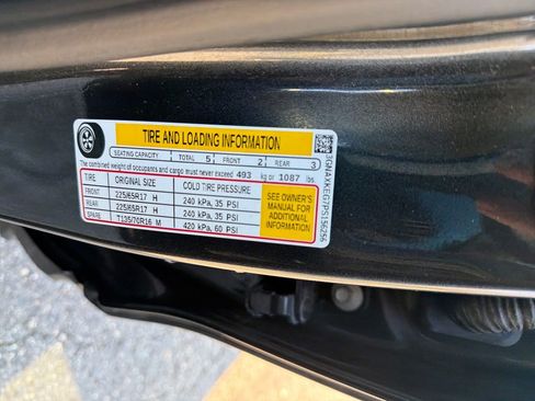 Used 2023 Chevrolet Equinox LT image 21