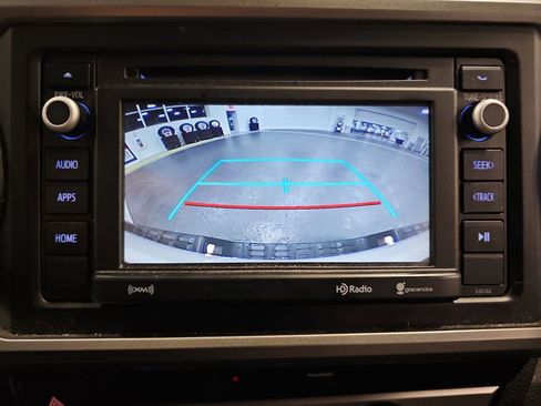 Used 2016 Toyota Tacoma SR5 image 13