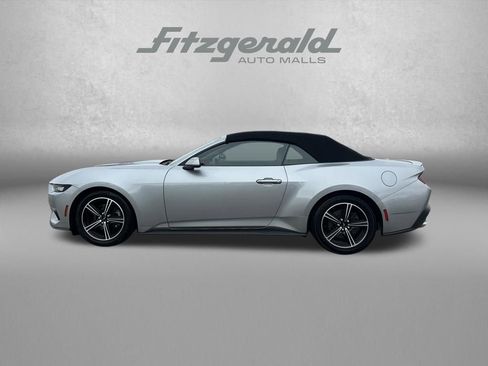 Used 2024 Ford Mustang Premium RWD image 8