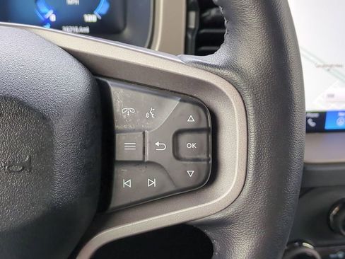 Used 2025 Ford Bronco Outer Banks image 27