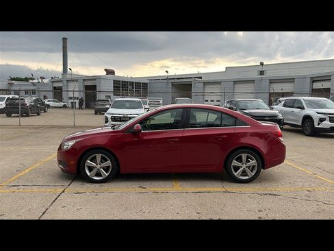 Used 2012 Chevrolet Cruze LT FWD image 3