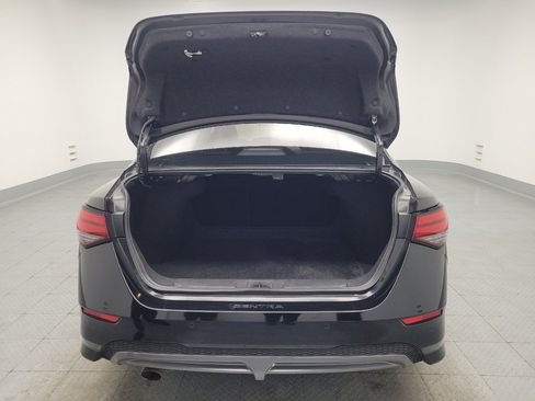 Used 2023 Nissan Sentra SR w/ SR Premium Package FWD image 29