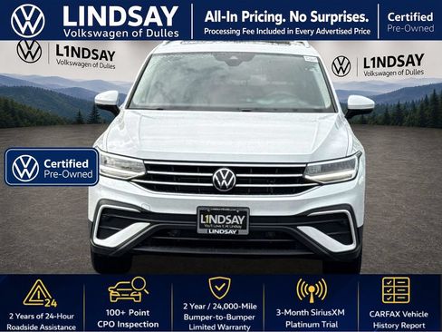 Used 2023 Volkswagen Tiguan SE w/ Panoramic Sunroof Package AWD/4WD image 3