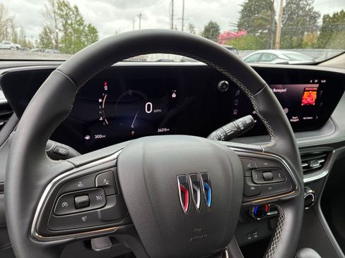 Used 2025 Buick Encore GX Preferred FWD image 27