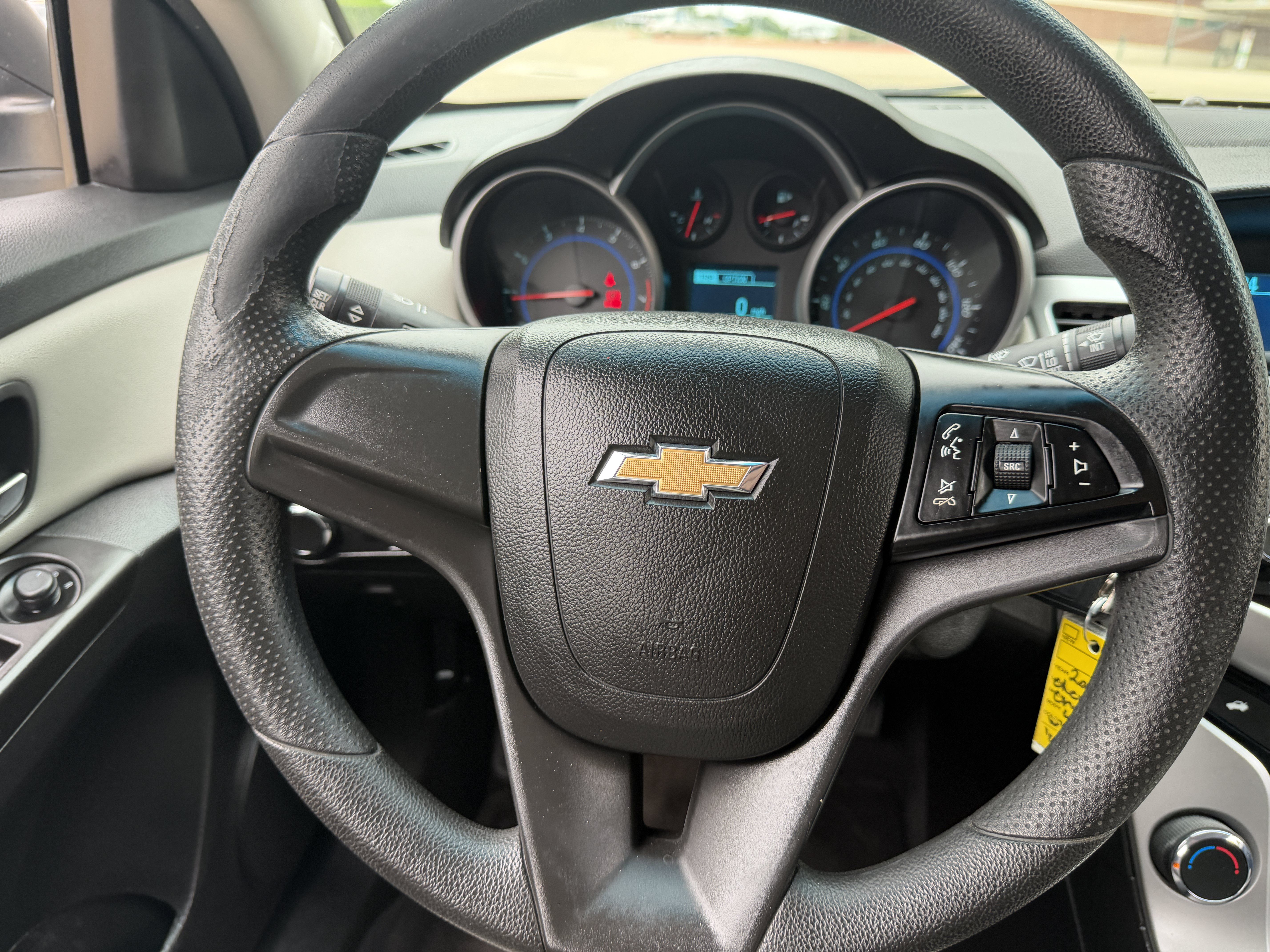 Used 2016 Chevrolet Cruze LS FWD image 30