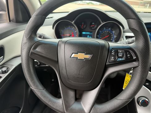 Used 2016 Chevrolet Cruze LS image 30