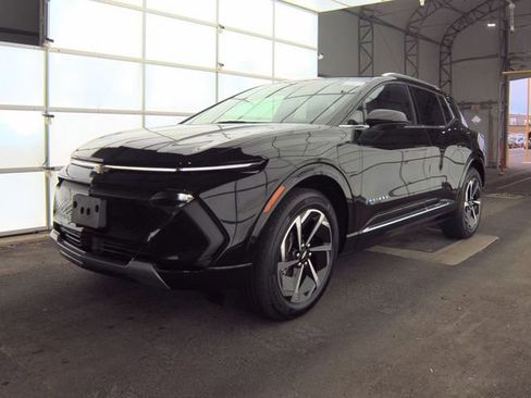 Used 2025 Chevrolet Equinox EV LT image 1
