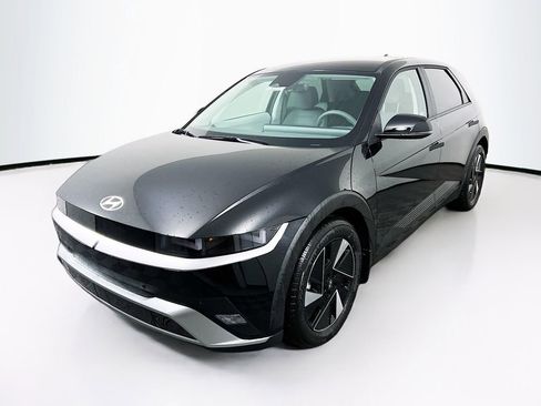 New 2026 Hyundai Ioniq 5 SEL image 3