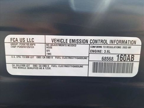 Used 2023 Chrysler Pacifica Pinnacle image 23