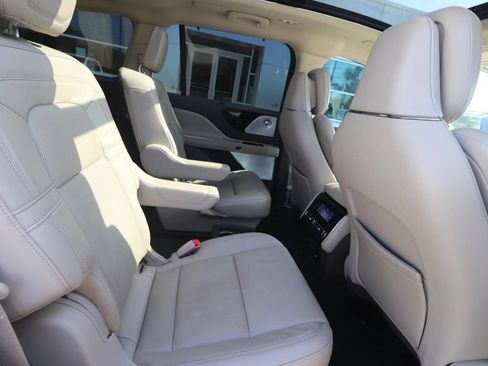 Used 2023 Lincoln Aviator Reserve w/ Equipment Group 201A RWD image 24