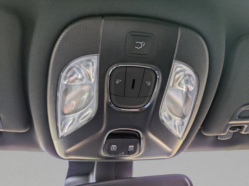 New 2026 Jeep Compass Latitude w/ Sun and Sound Group image 24