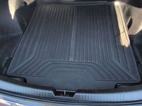 Used 2023 Chevrolet Malibu LT FWD image 30