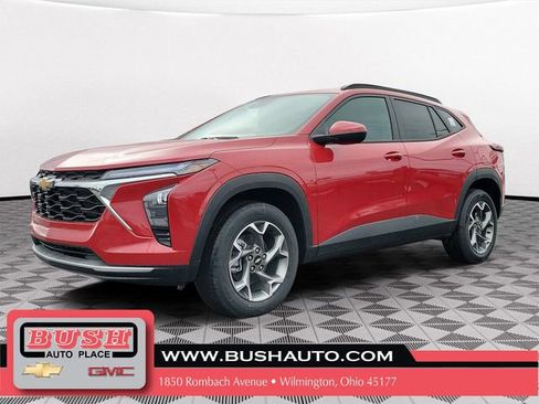 New 2026 Chevrolet Trax LT w/ Driver Confidence Package image 2