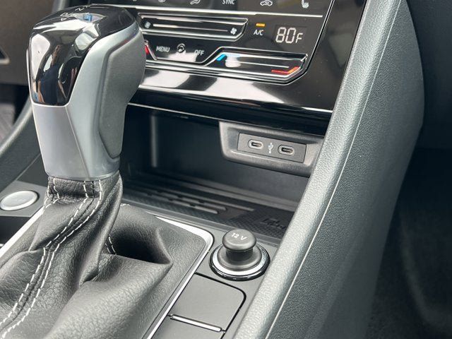 New 2025 Volkswagen Jetta SE FWD image 24