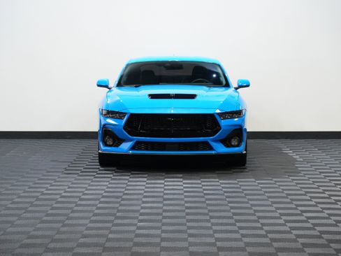 Used 2024 Ford Mustang GT Premium RWD image 4