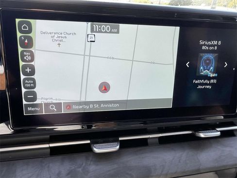 Used 2024 Kia Carnival EX image 19