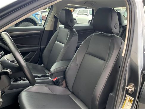 Used 2020 Volkswagen Jetta SEL FWD image 12