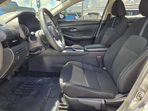 Used 2024 Nissan Sentra SV FWD image 13