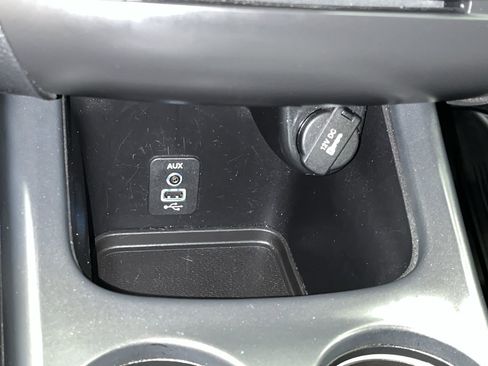 Used 2019 Dodge Journey SE image 20