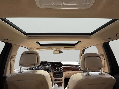 Used 2015 Mercedes-Benz GLK 350 4MATIC image 21