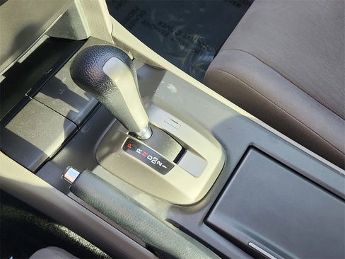 Used 2012 Honda Accord LX image 9