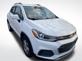 Used 2021 Chevrolet Trax LT w/ Premium Seat Package video 2