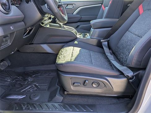 New 2026 Chevrolet Colorado Z71 w/ Technology Package image 10