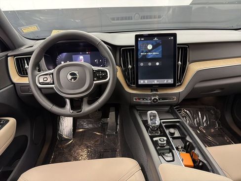 Used 2026 Volvo XC60 B5 Plus w/ Protection Package Premier image 7