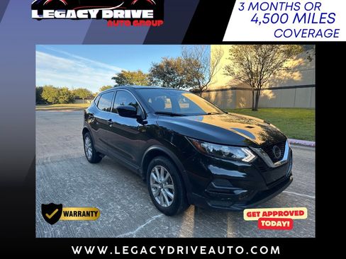 Used 2022 Nissan Rogue Sport S image 4