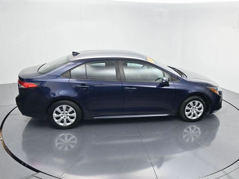 Used 2022 Toyota Corolla LE image 51
