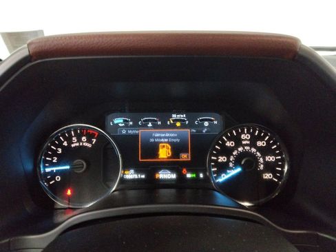 Used 2018 Ford F150 Platinum w/ Equipment Group 701A Luxury image 15