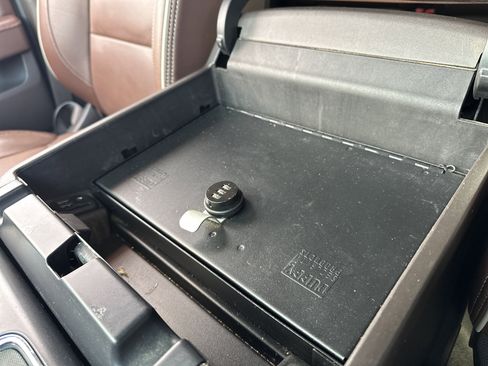 Used 2015 Chevrolet Silverado 3500 High Country w/ Duramax Plus Package image 25