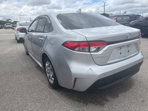 Used 2023 Toyota Corolla LE image 7